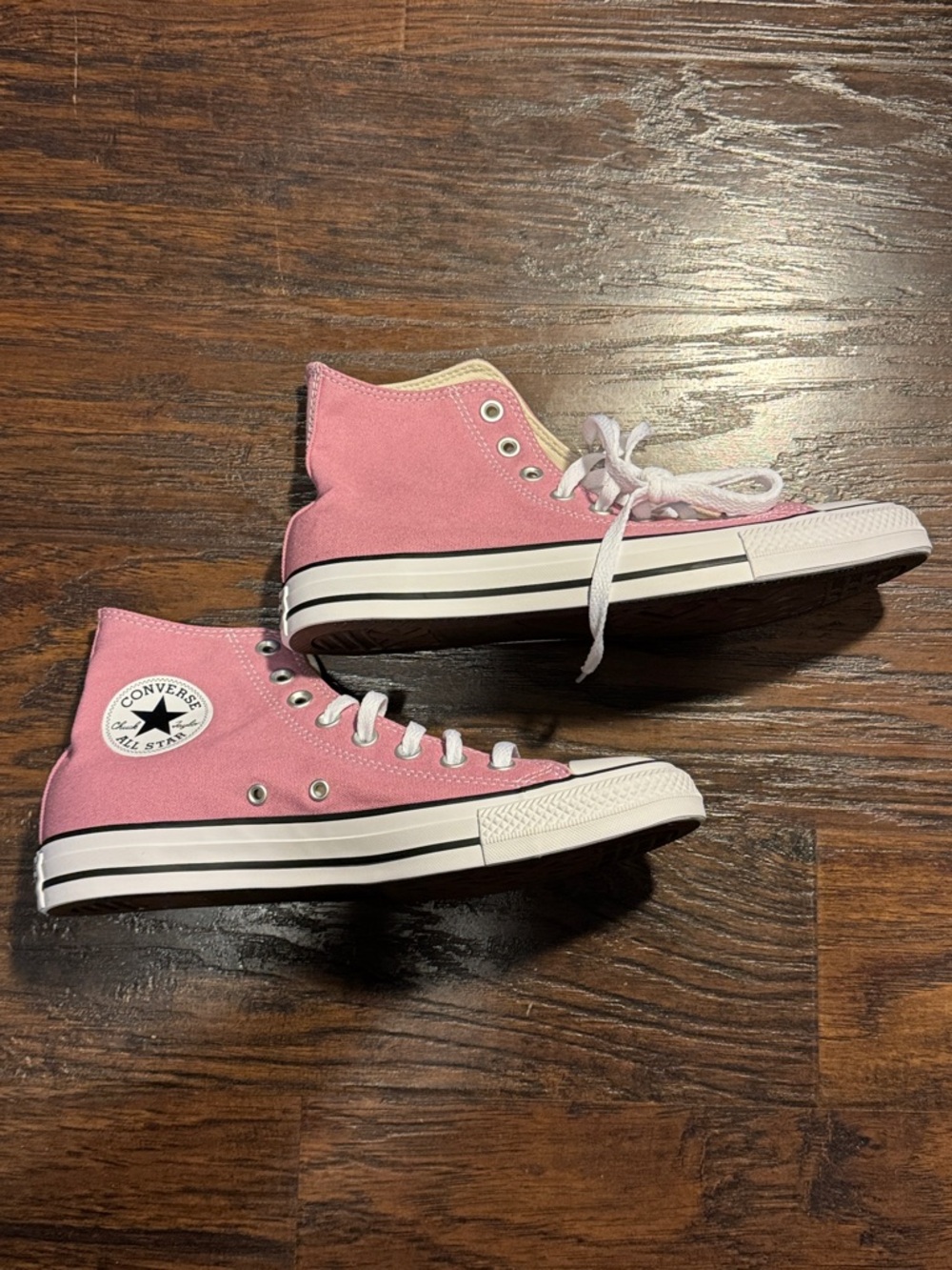 Converse NEW IN 📦 BOX Pink 🌸 High-Top Sneakers - 2 Sizes Available 8.5 or 9.5 - Picture 6 of 11